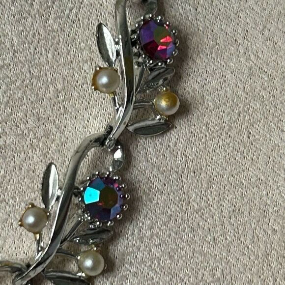 Vtg AB Crystal Choker Necklace Silver-tone Blue Aurora Borealis & Pearl Beads - Picture 7 of 11